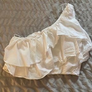 One shoulder ruffled crop top